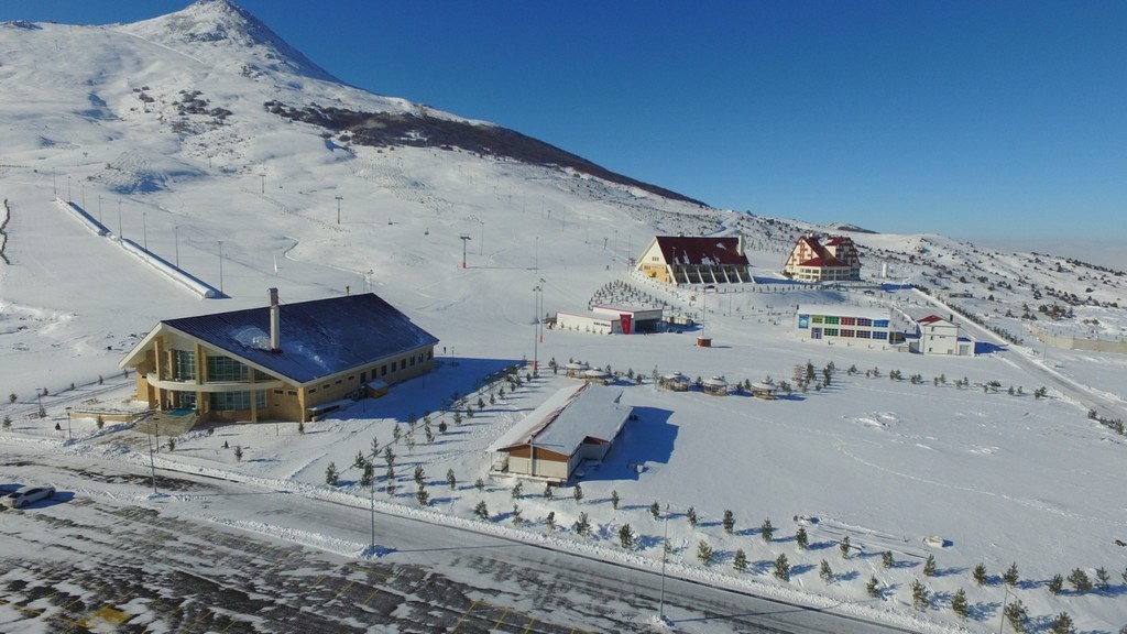 Sivas Yıldız Dağı Kış Sporları Turizm Merkezi