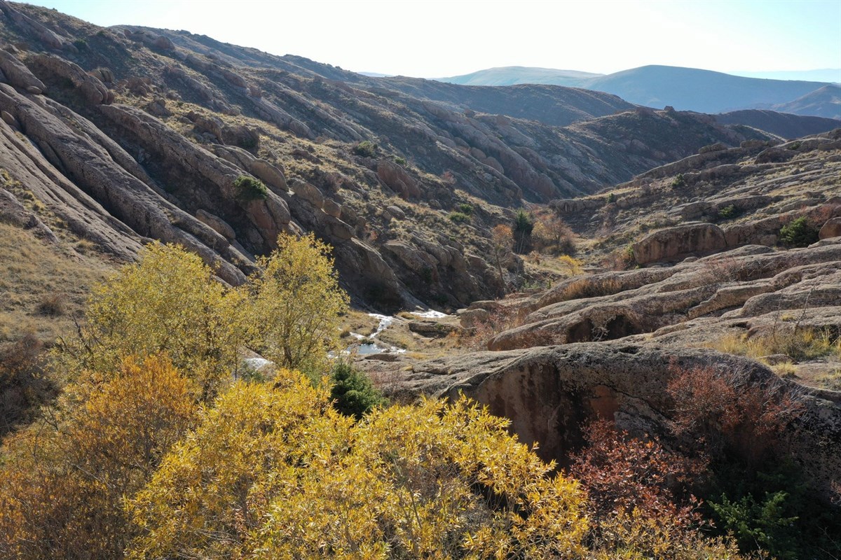 Emirhan Kayalıkları
