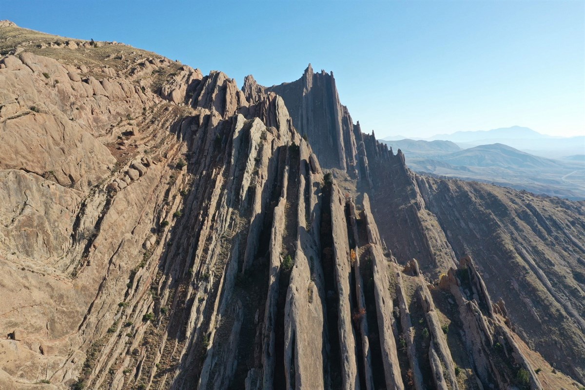 Emirhan Kayalıkları