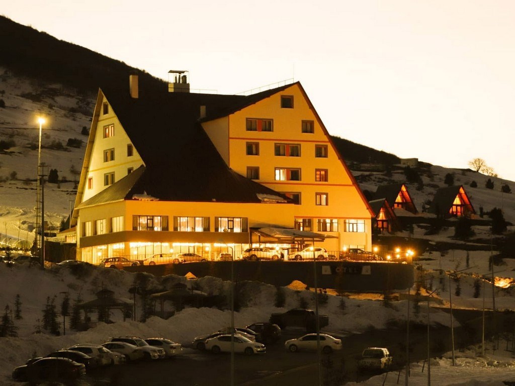 Sivas Yıldız Dağı Kış Sporları Turizm Merkezi