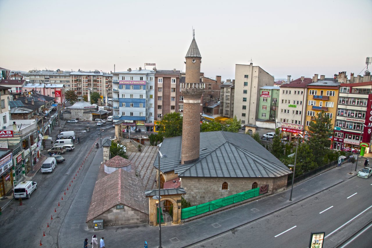 Meydan Cami