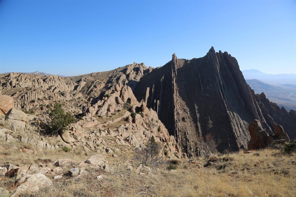 Emirhan Kayalıkları