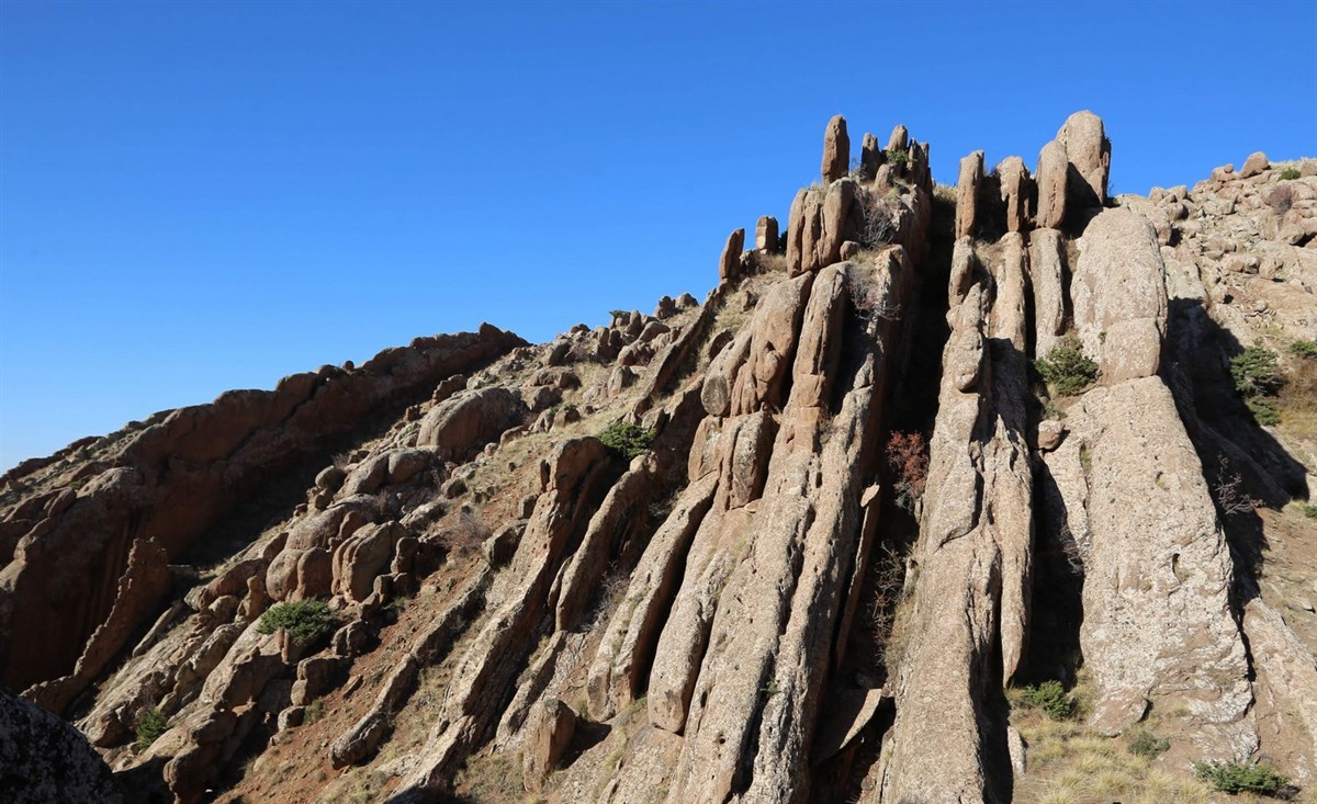 Emirhan Kayalıkları