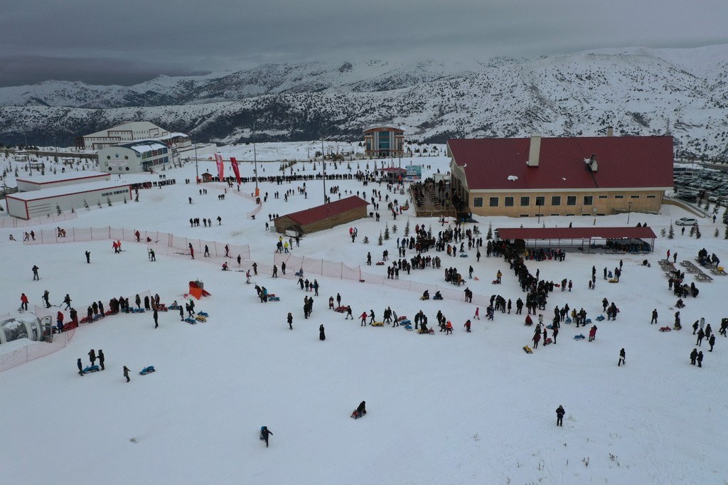 Sivas Yıldız Dağı Kış Sporları Turizm Merkezi