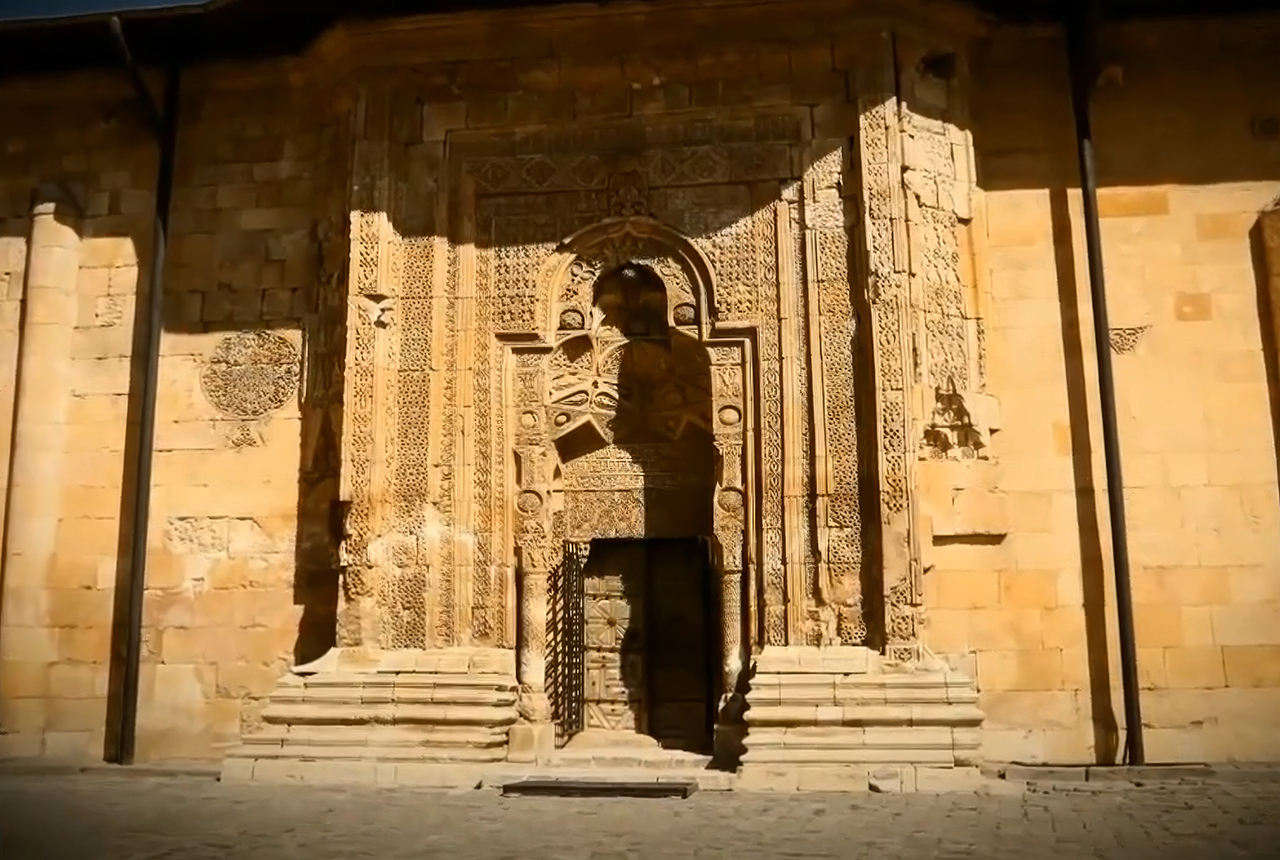 Batı Kapı (Tekstil Kapı)