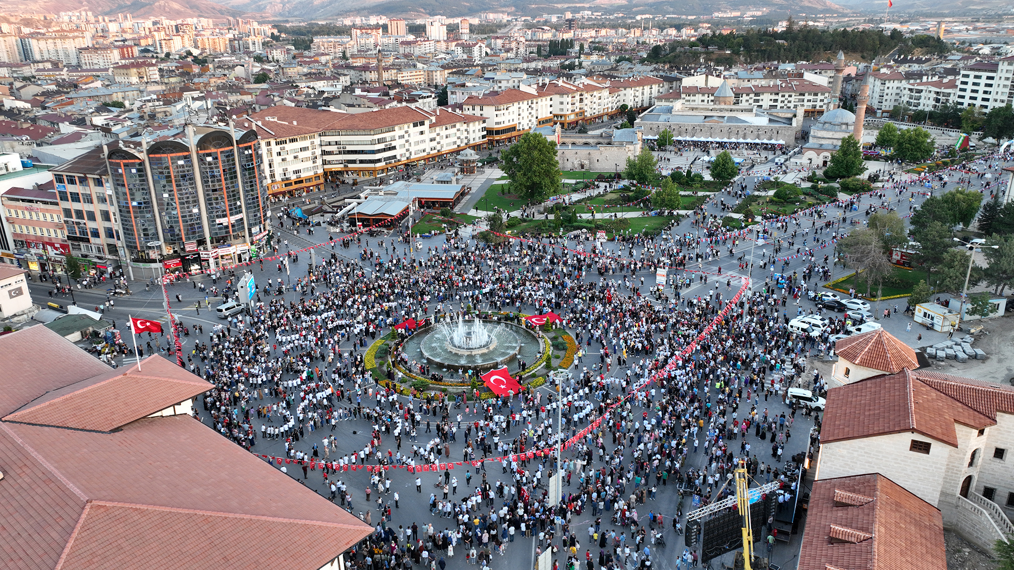 Gardaşlık Festivali (Dünya Sivaslılar Günü)