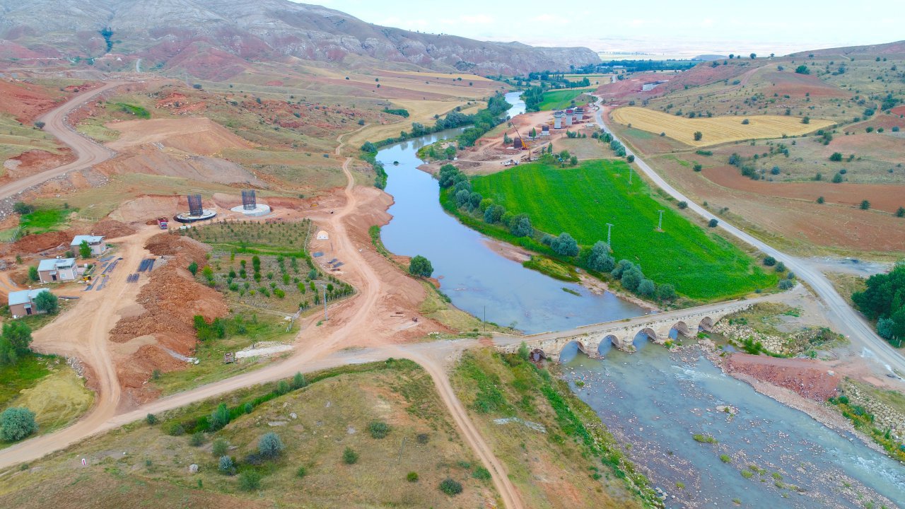 Kızılkavraz Köprüsü