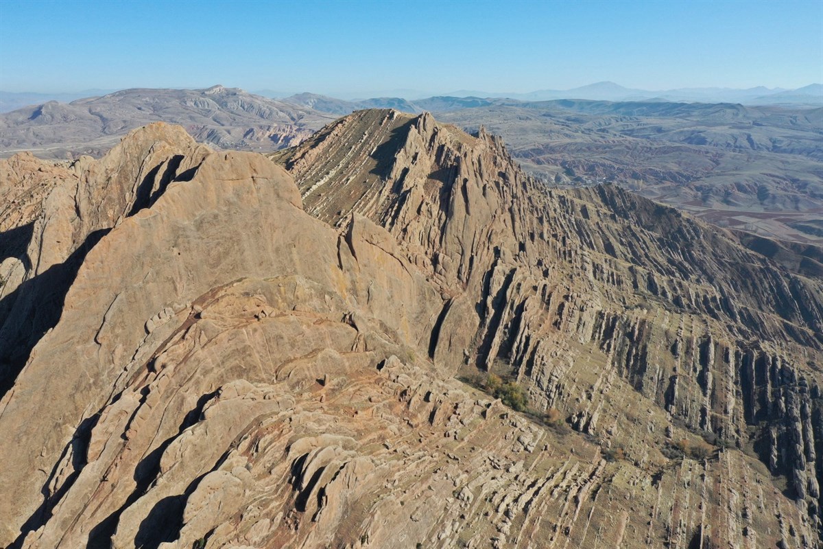 Emirhan Kayalıkları