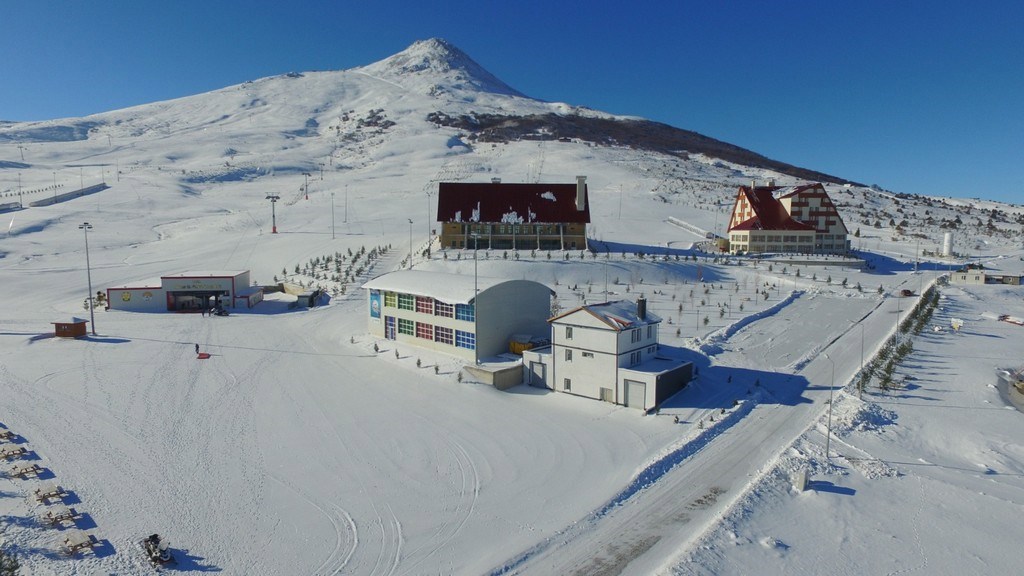 Sivas Yıldız Dağı Kış Sporları Turizm Merkezi