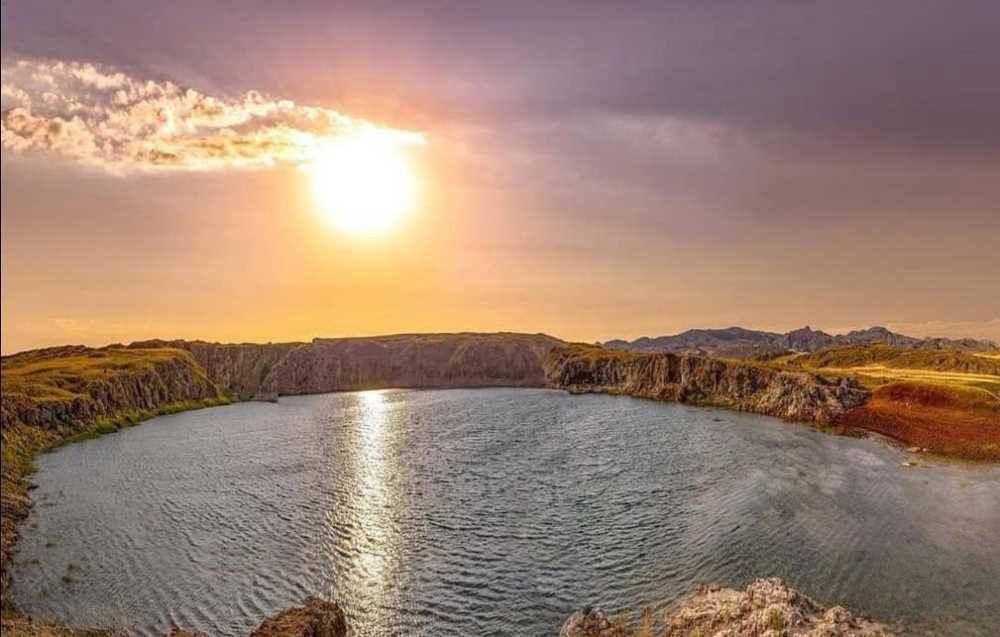 Hafik Lota Gölü